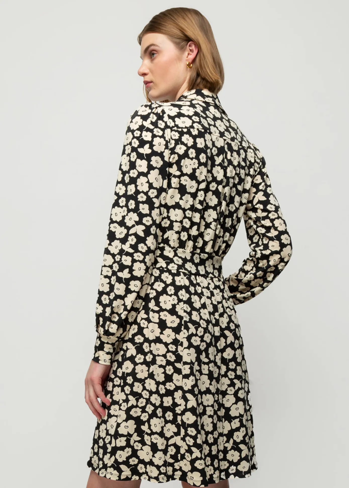 Outlet Blouse Jurk Met Bloemenprint Vrouw Jurken