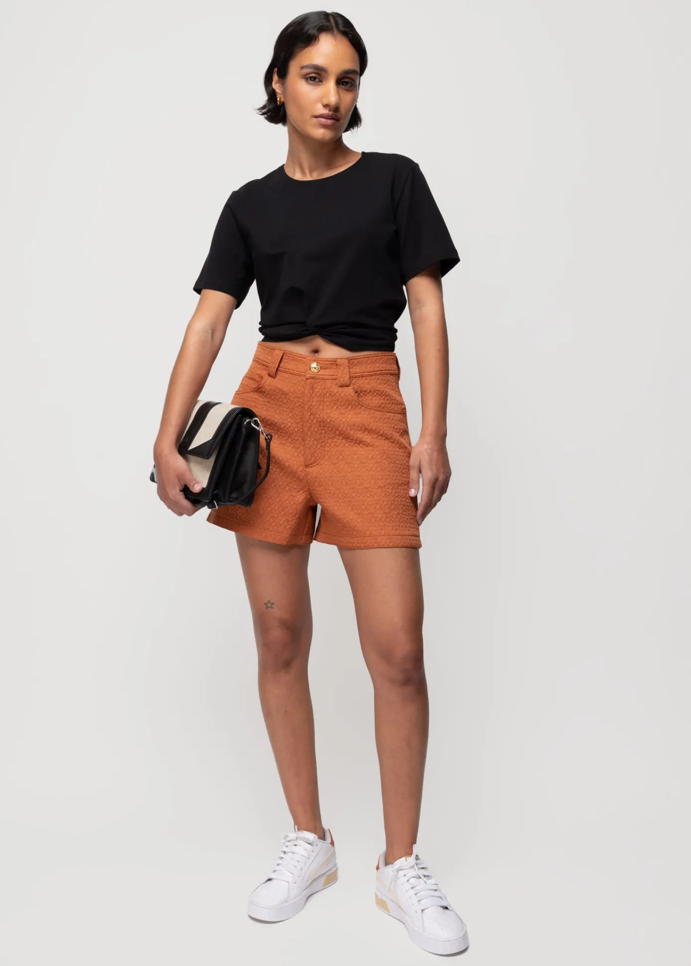 Cheap Cropped Shirt Met Knoopdetail Vrouw Tops