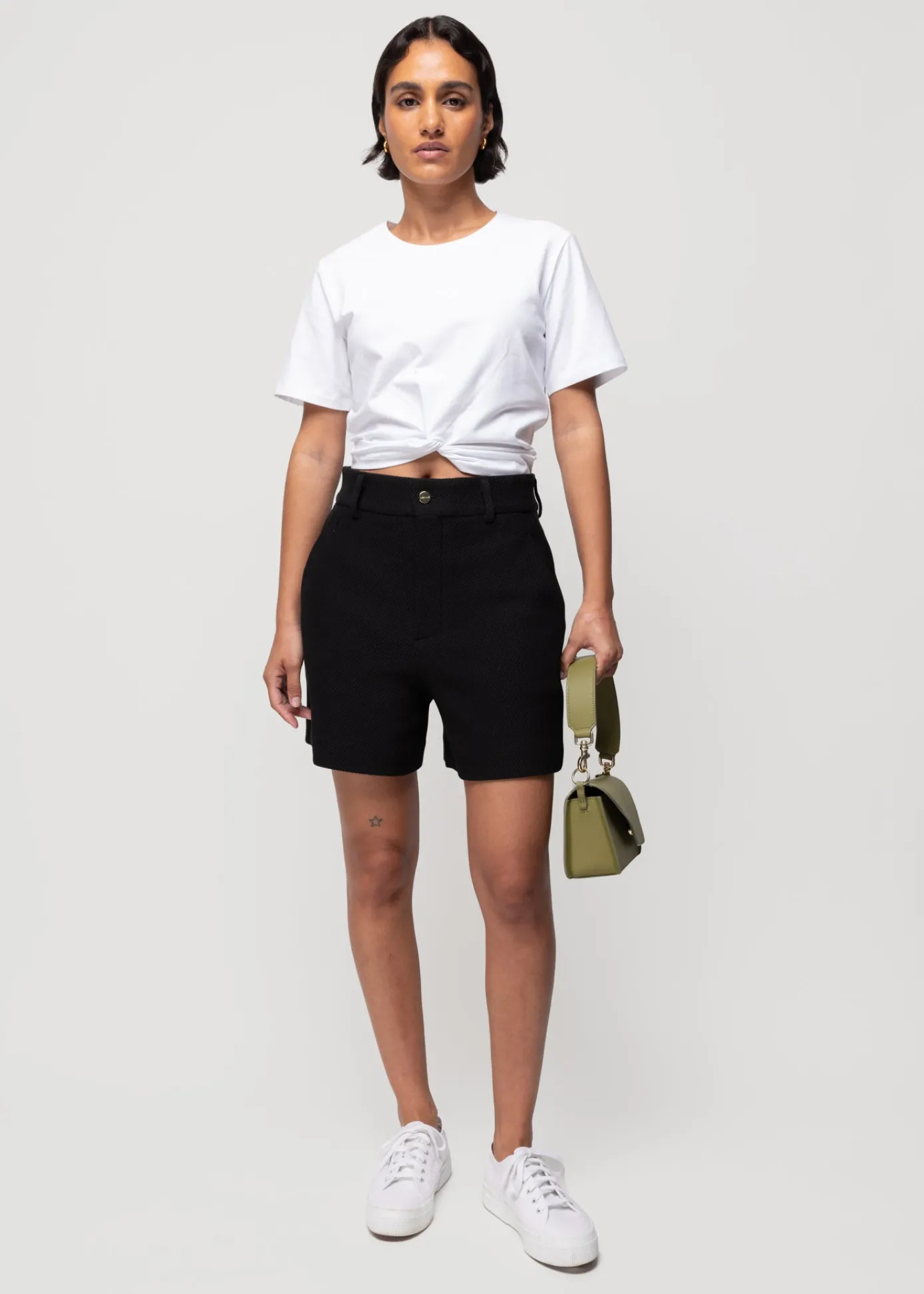 Shop Cropped Shirt Met Knoopdetail Vrouw Basics