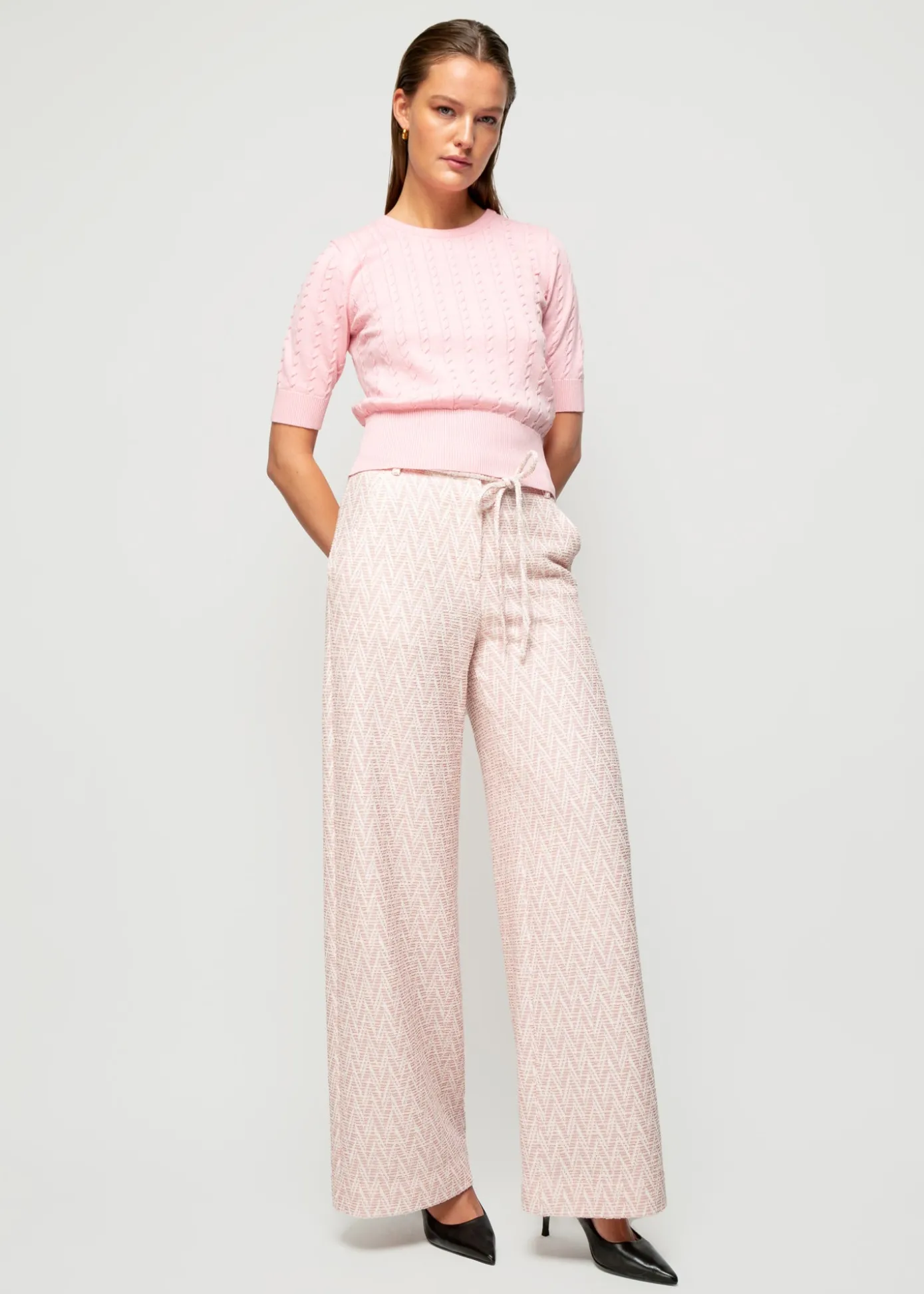 pantalon_met_zigzag_structuur_4-2.webp Flash Sale Pantalon Met Zigzag Structuur Vrouw Broeken