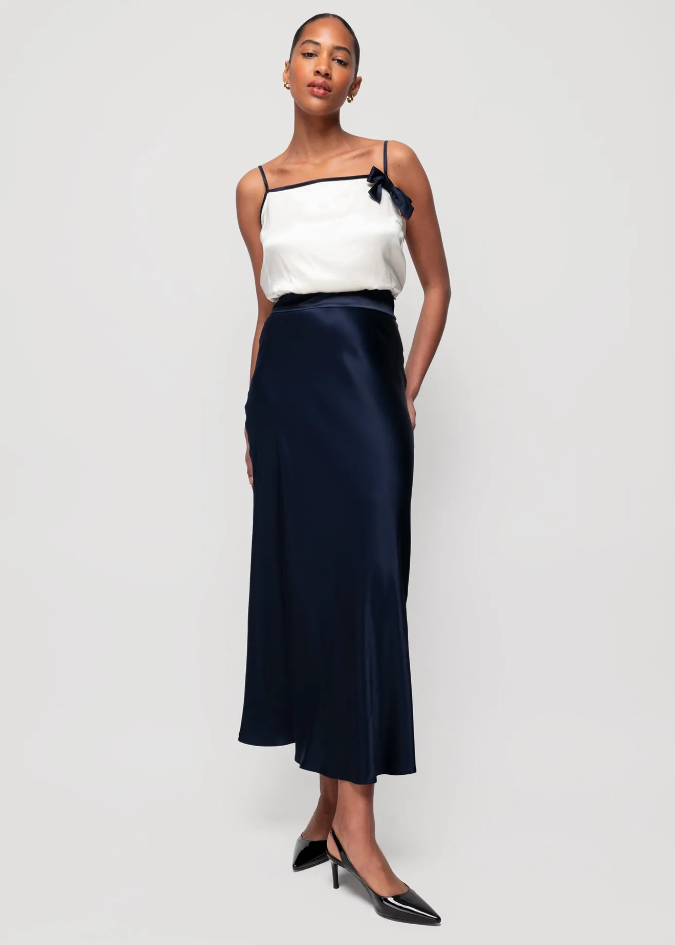 viscose_midi_rok_4-2.webp Online Viscose Midi Rok Vrouw Basics