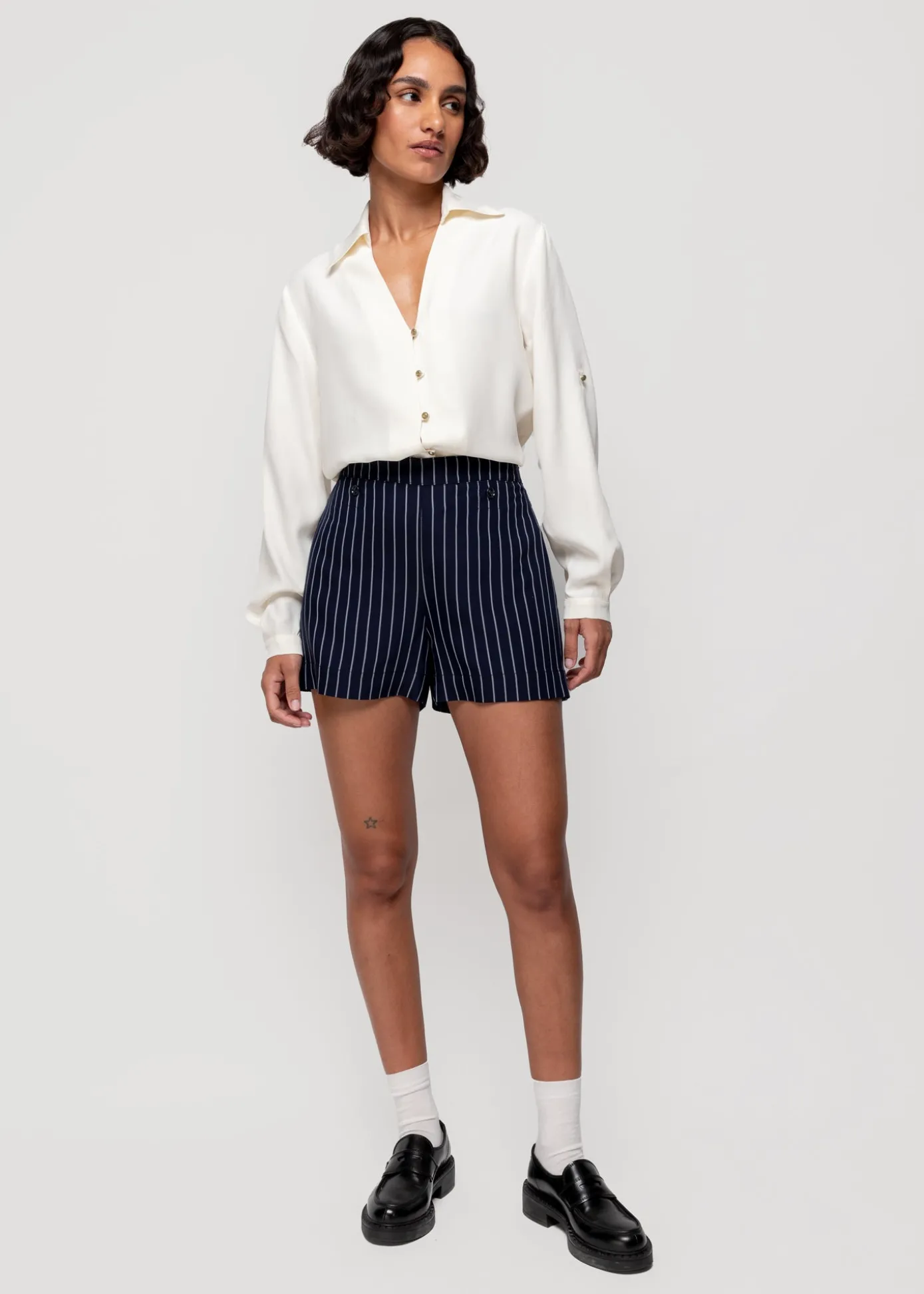viscose_short_pin_stripe_5.webp Cheap Viscose Short Pin Stripe Vrouw Shorts