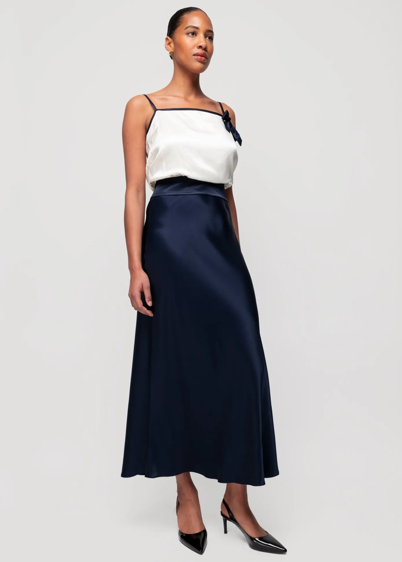 viscose_top_met_strik_2.webp New Viscose Top Met Strik Vrouw Tops