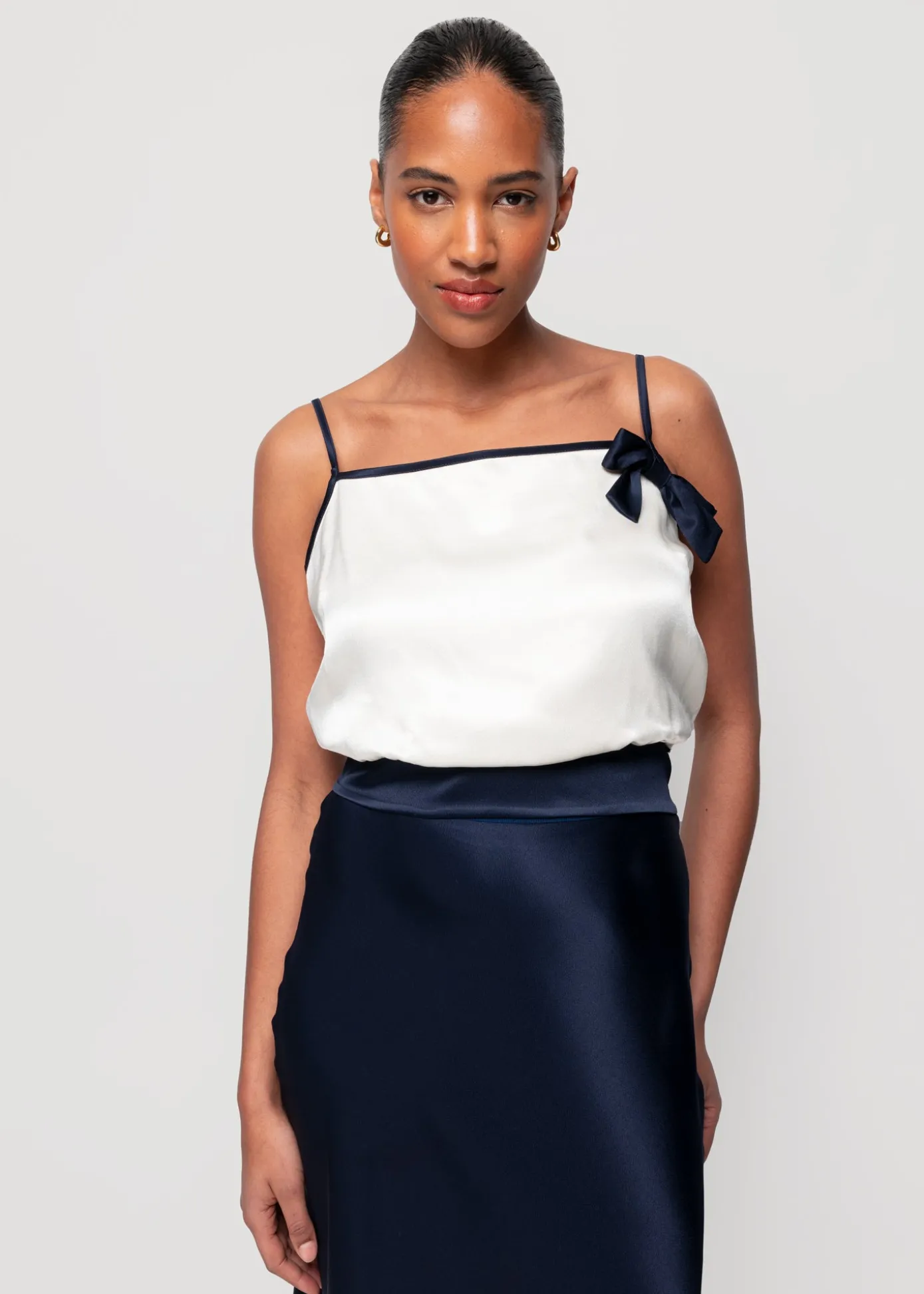 viscose_top_met_strik_5.webp New Viscose Top Met Strik Vrouw Tops